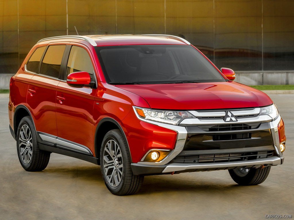 2016 Mitsubishi Outlander  - Front