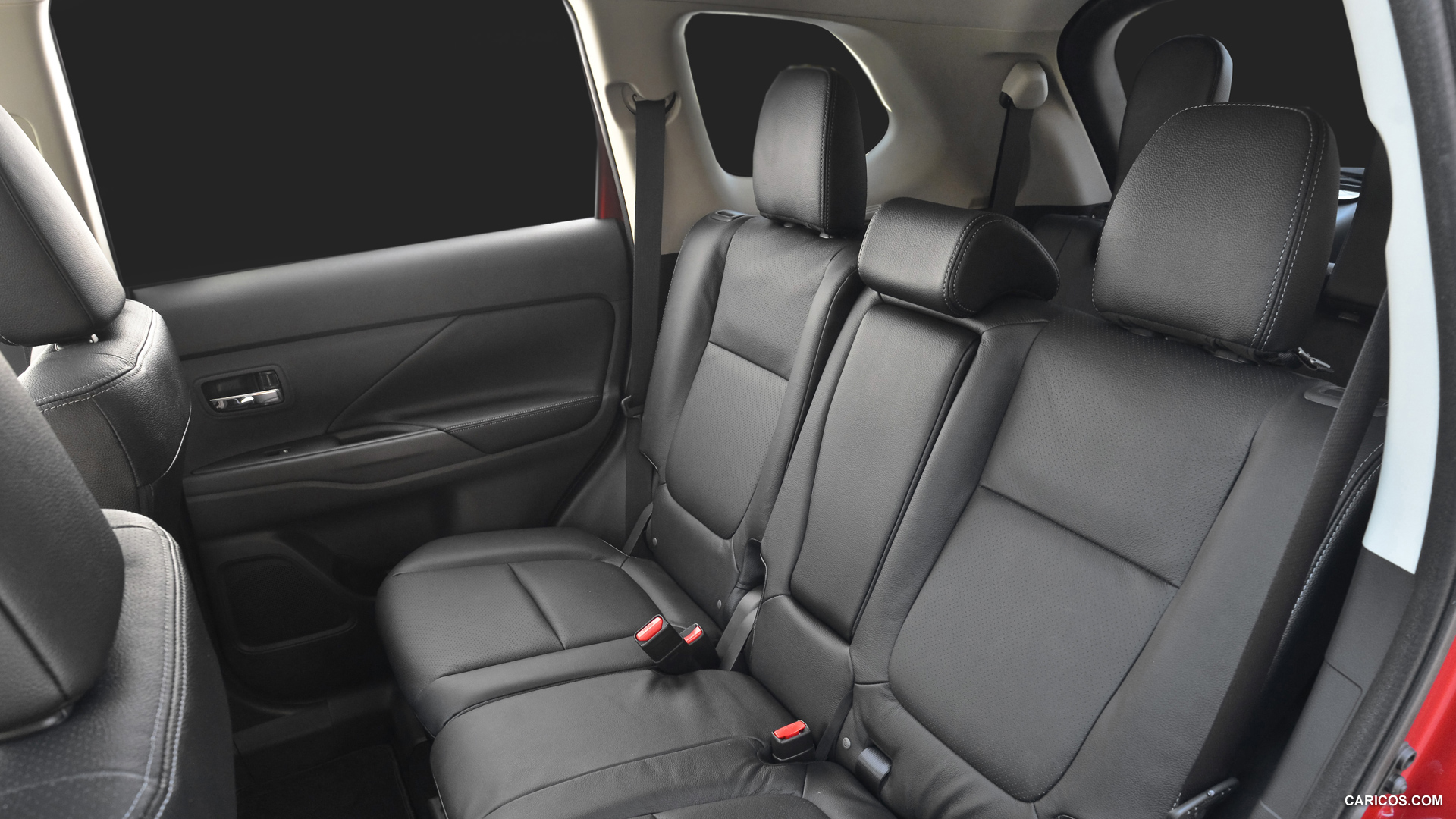 2016 Mitsubishi Outlander  - Interior Rear Seats, #45 of 46