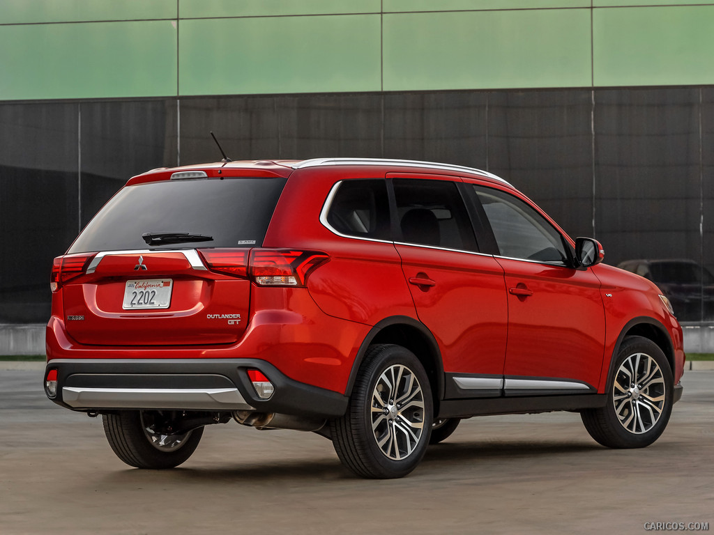 2016 Mitsubishi Outlander  - Rear