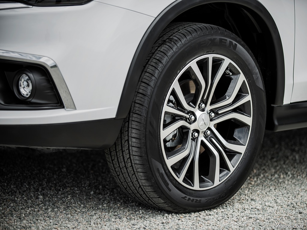 2016 Mitsubishi Outlander Sport SEL - Wheel