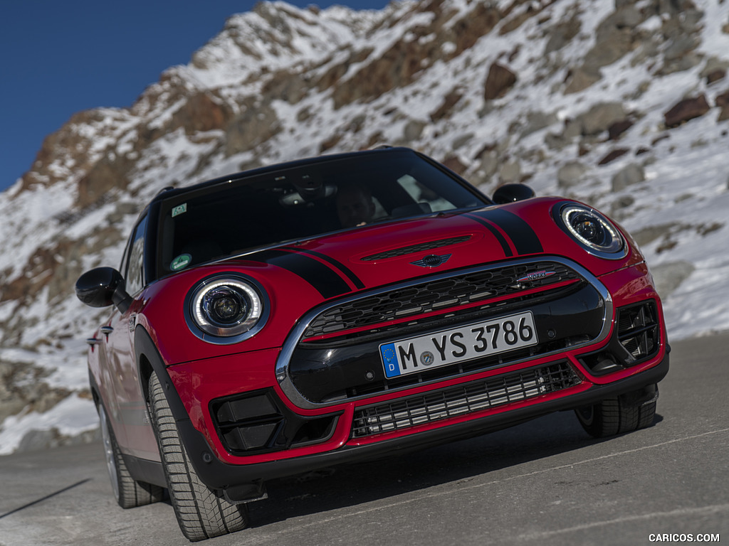 2017 MINI Clubman John Cooper Works - Front