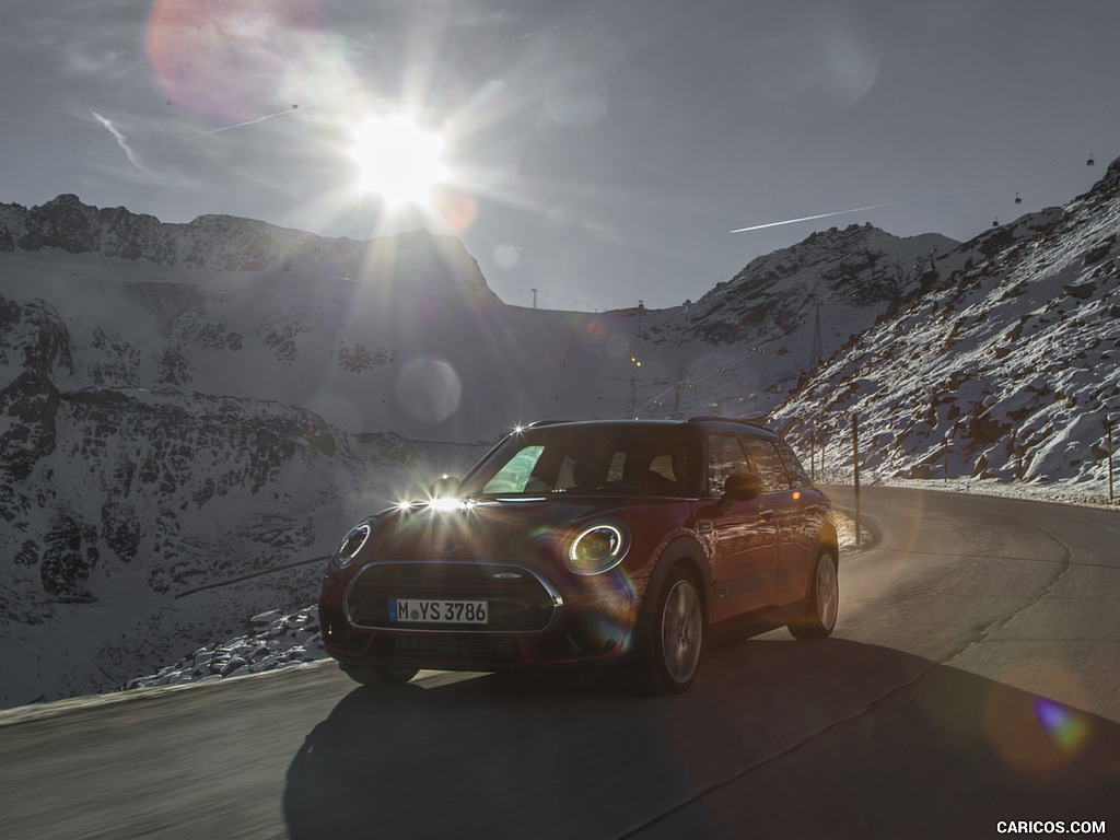 2017 MINI Clubman John Cooper Works - Front Three-Quarter