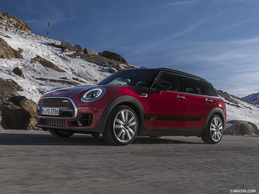 2017 MINI Clubman John Cooper Works - Front Three-Quarter