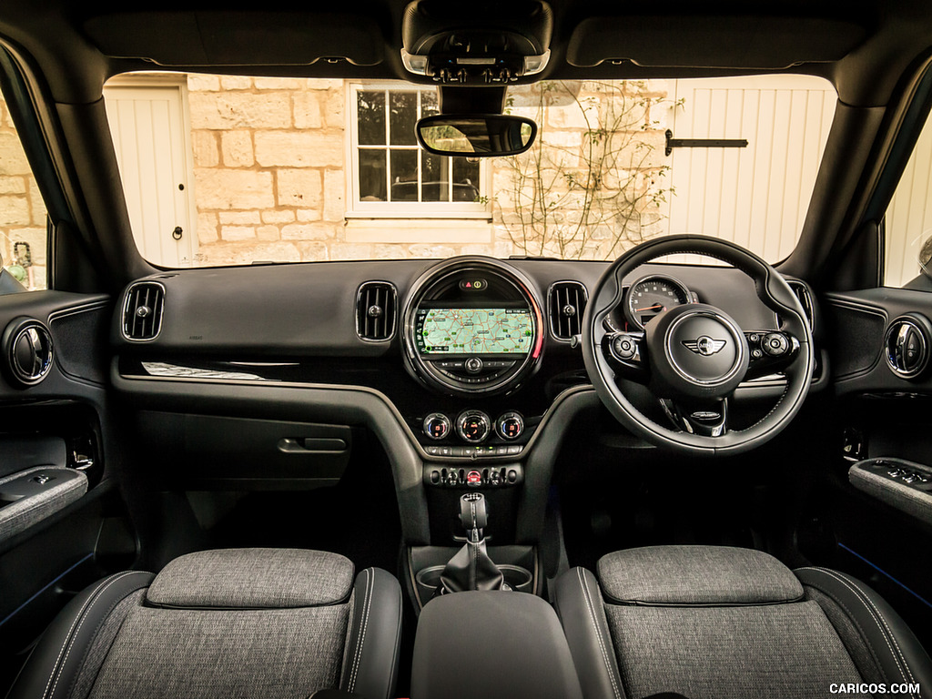 2017 MINI Cooper D Countryman (UK-Spec) - Interior, Cockpit