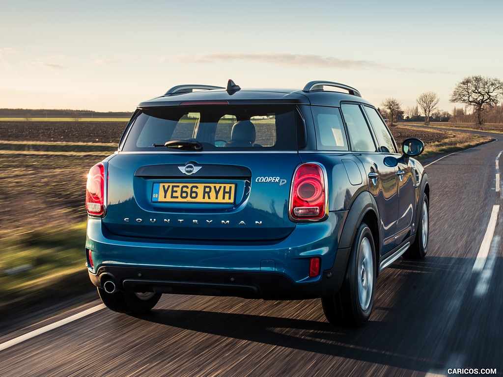 2017 MINI Cooper D Countryman (UK-Spec) - Rear