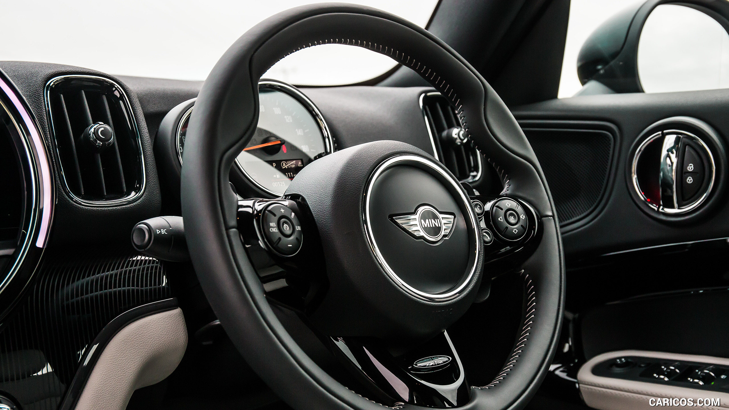 2017 MINI Cooper S Countryman (UK-Spec) - Interior, Steering Wheel, #363 of 372