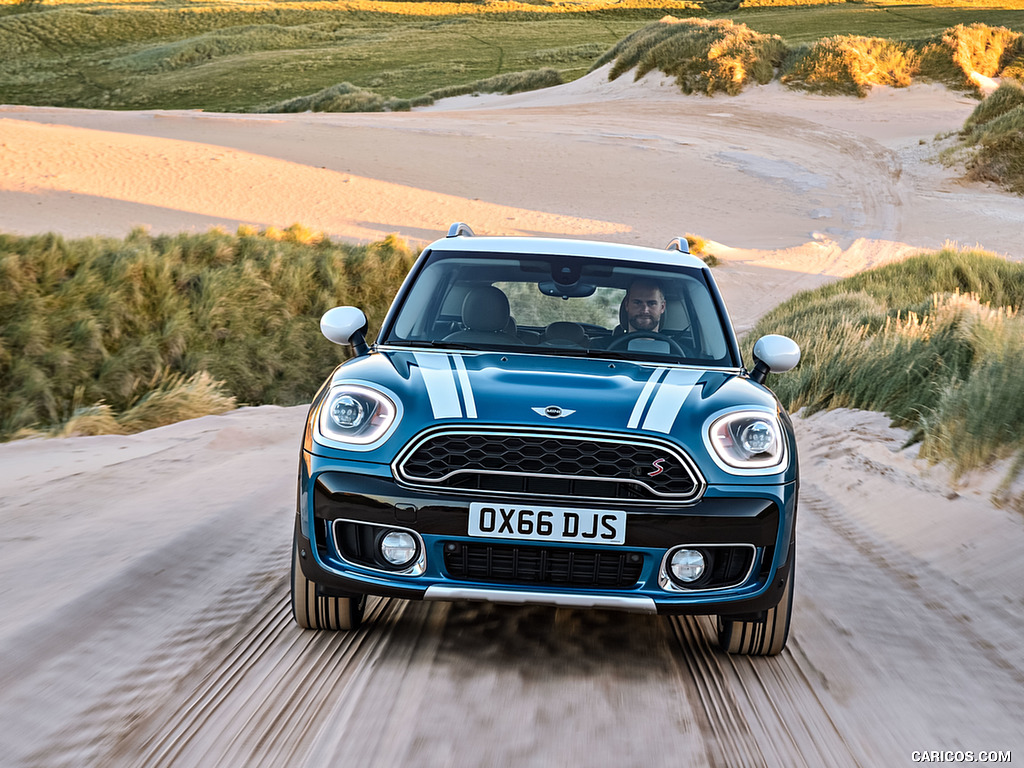 2017 MINI Cooper S Countryman ALL4 - Front