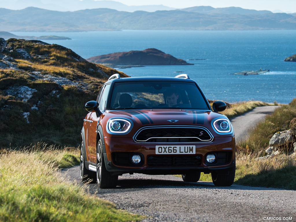 2017 MINI Cooper S Countryman ALL4 - Front