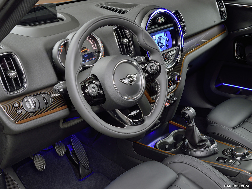 2017 MINI Cooper S Countryman ALL4 - Interior