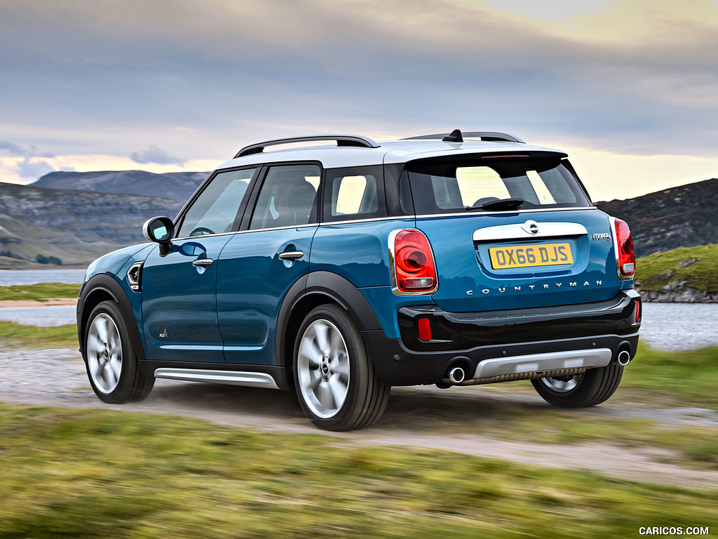 2017 MINI Cooper S Countryman ALL4 - Rear Three-Quarter