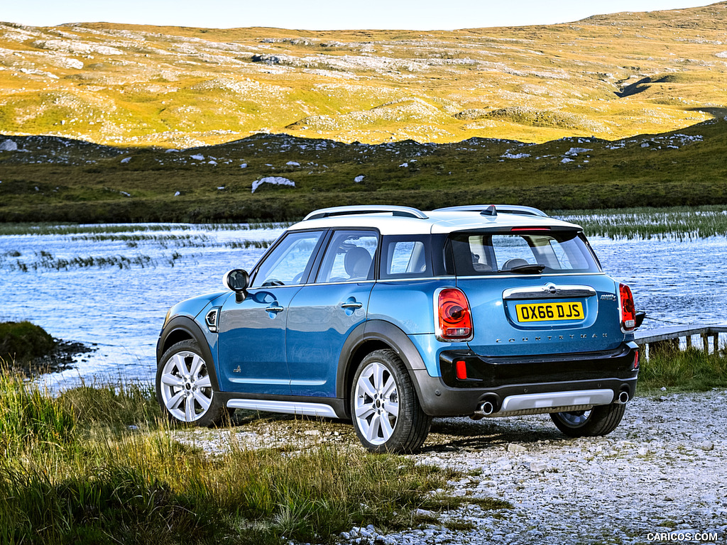 2017 MINI Cooper S Countryman ALL4 - Rear Three-Quarter