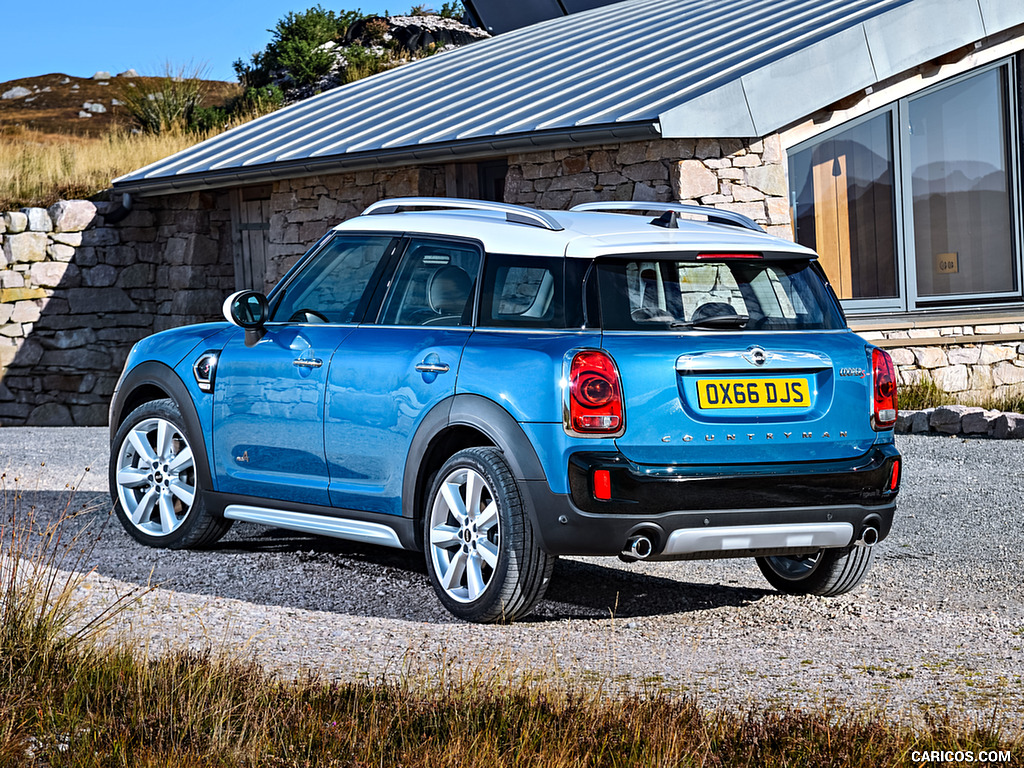 2017 MINI Cooper S Countryman ALL4 - Rear Three-Quarter