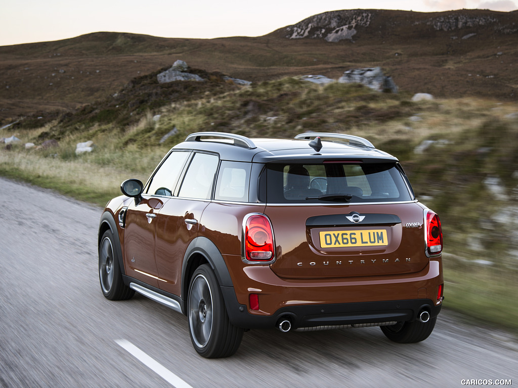 2017 MINI Cooper S Countryman ALL4 - Rear Three-Quarter