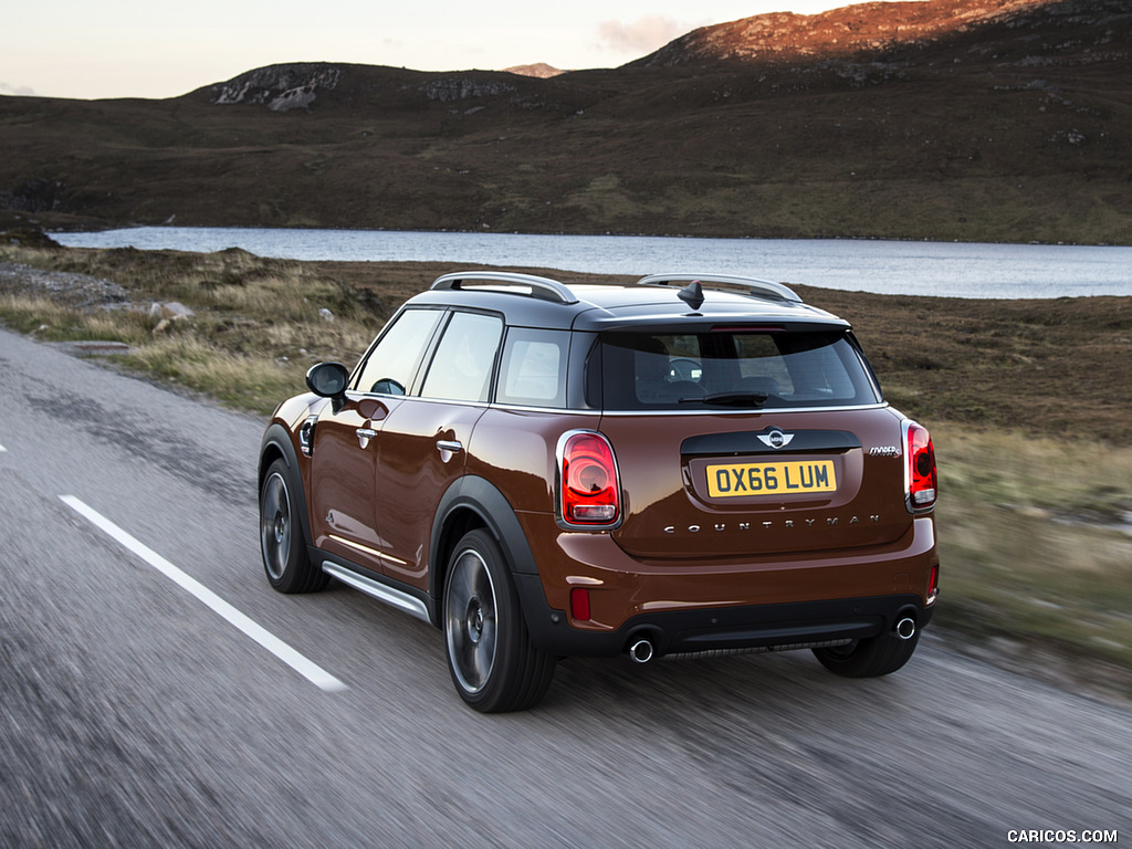 2017 MINI Cooper S Countryman ALL4 - Rear Three-Quarter