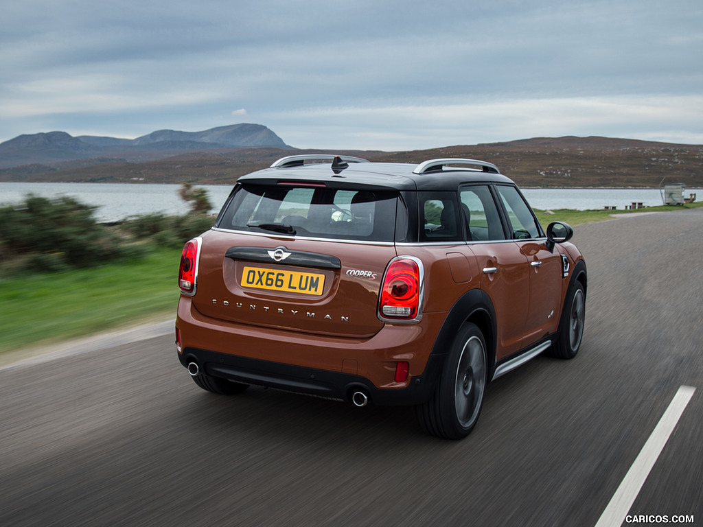 2017 MINI Cooper S Countryman ALL4 - Rear Three-Quarter