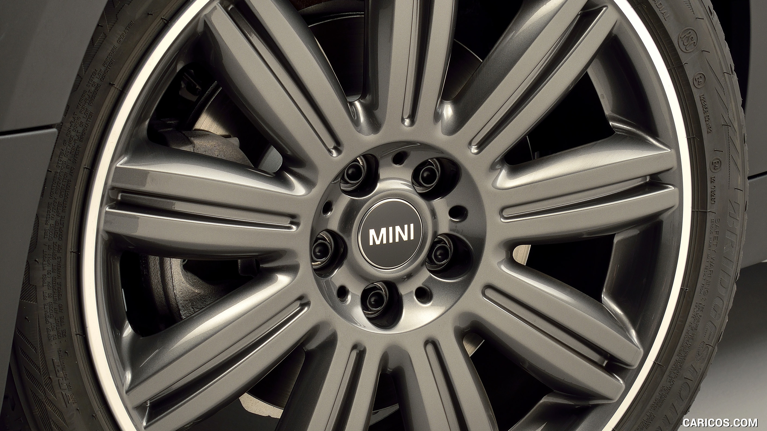 2017 MINI Cooper S Countryman ALL4 - Wheel, #202 of 372