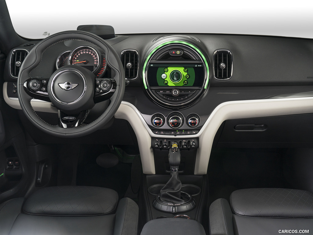 2017 MINI Cooper S E Countryman ALL4 Plug-in-Hybrid - Interior, Cockpit