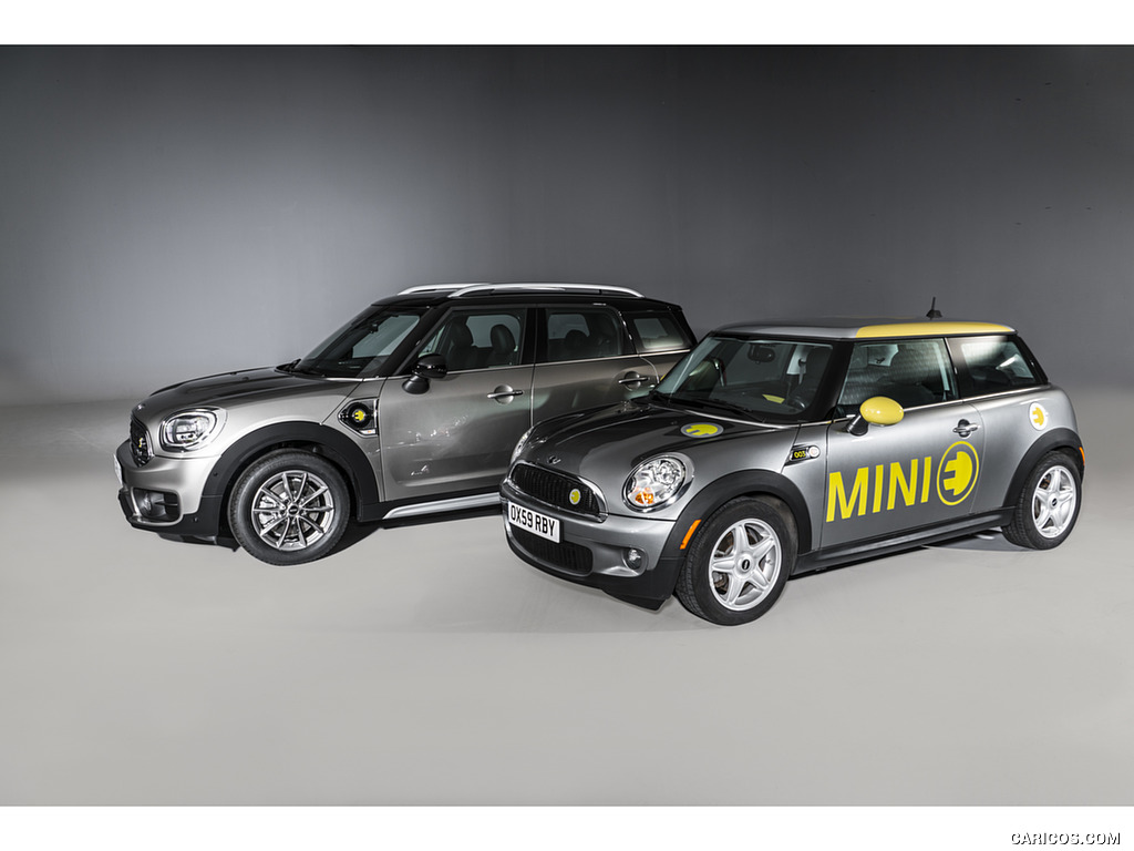 2017 MINI Cooper S E Countryman ALL4 Plug-in-Hybrid - Side