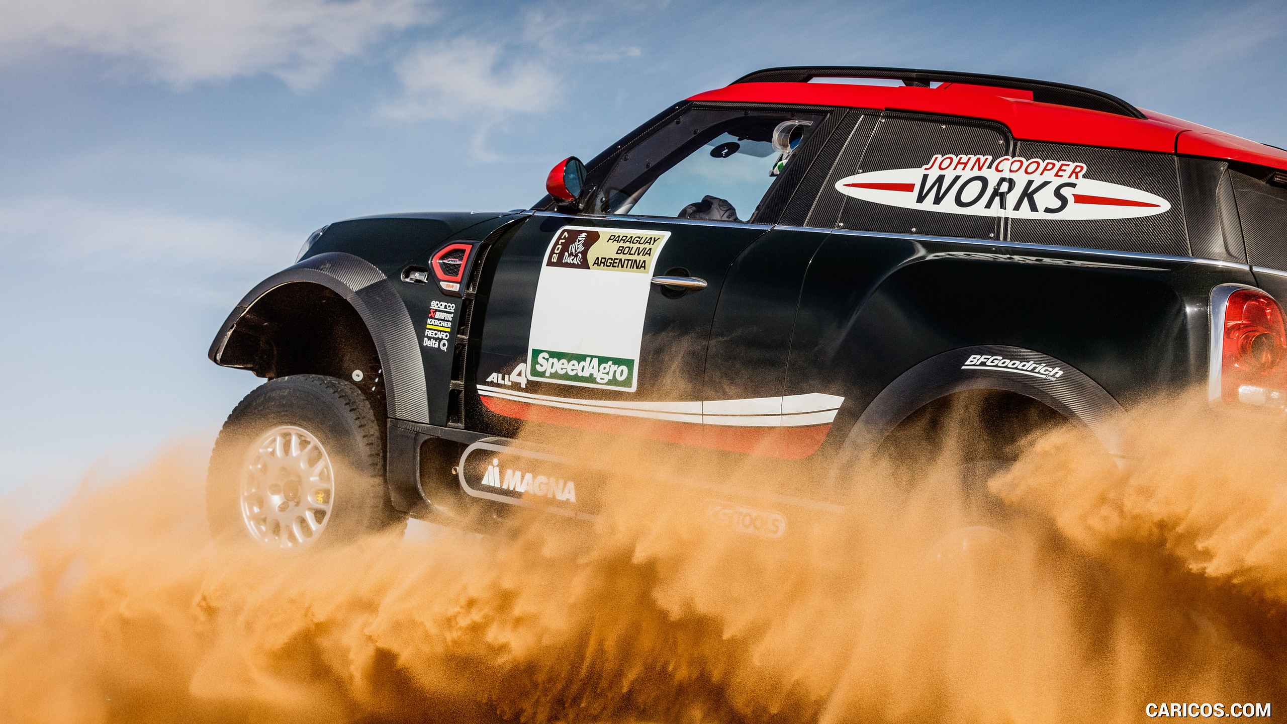 2017 MINI Countryman John Cooper Works Rally - In a Desert - Side, #5 of 58