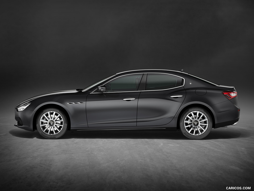 2017 Maserati Ghibli - Side