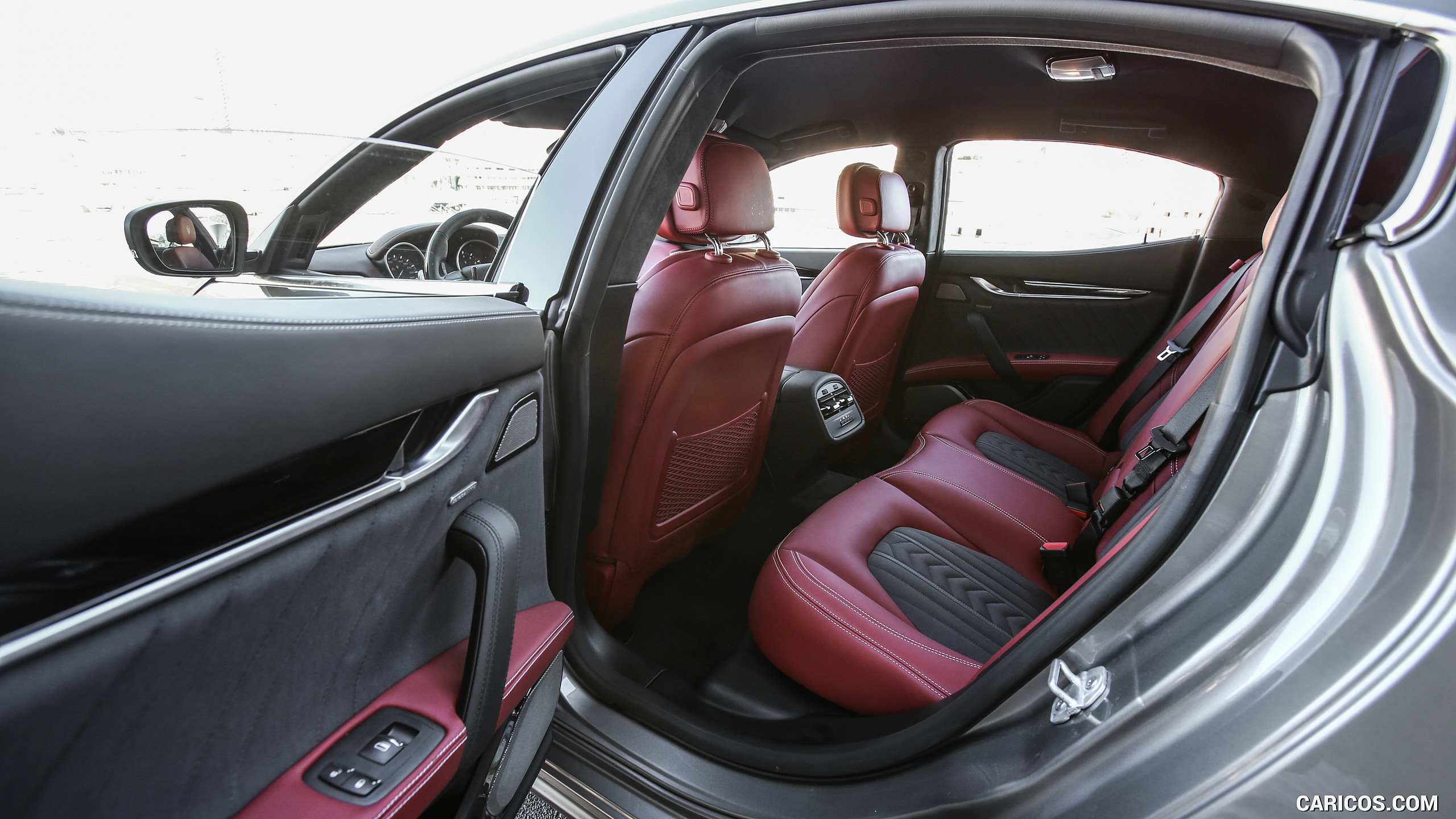 2017 Maserati Ghibli SQ4 Luxury Package - Interior, Rear Seats, #70 of 85