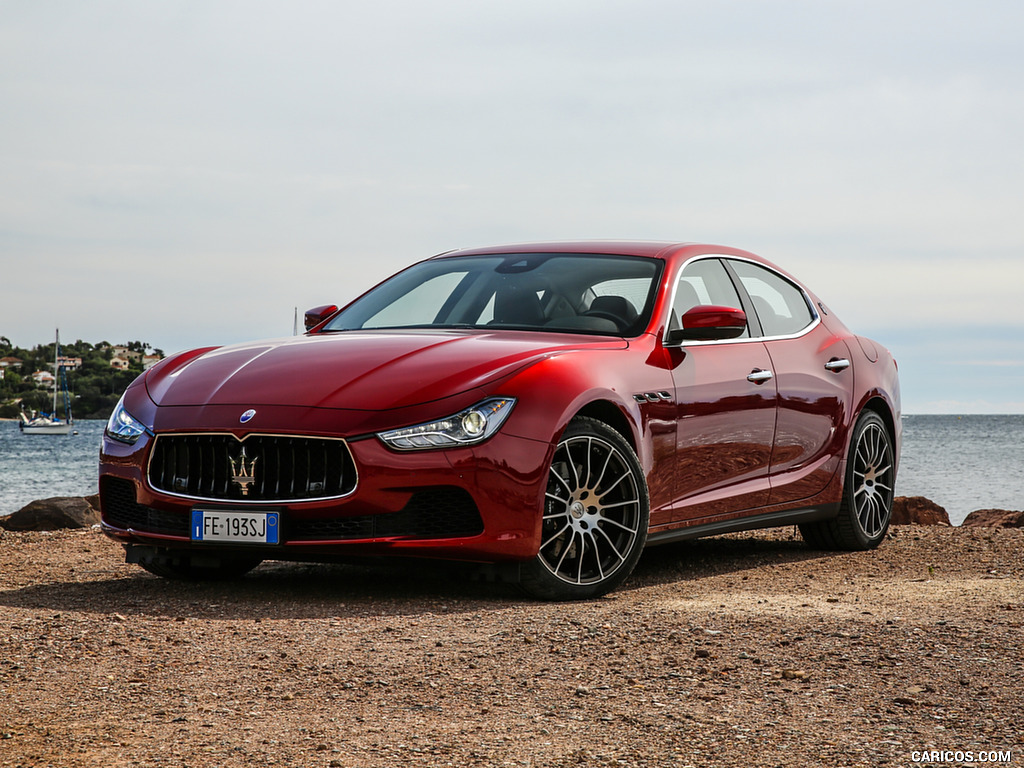 2017 Maserati Ghibli SQ4 Sport Package - Front Three-Quarter