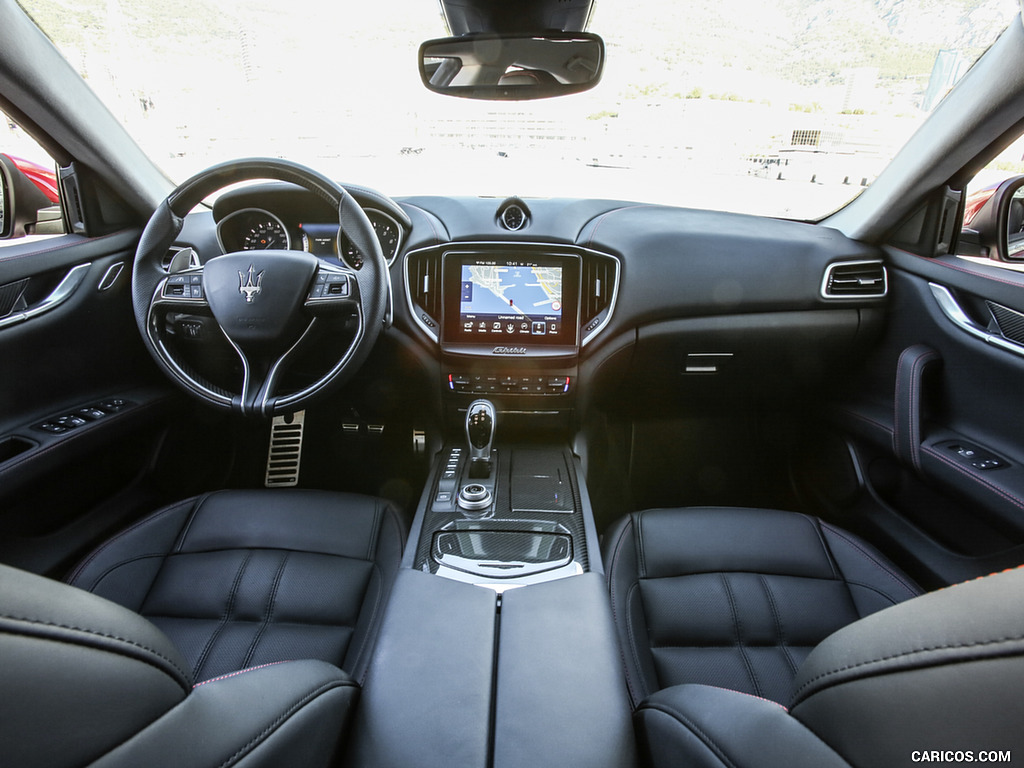 2017 Maserati Ghibli SQ4 Sport Package - Interior, Cockpit