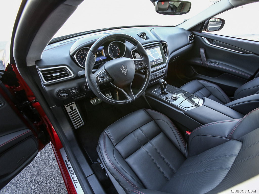 2017 Maserati Ghibli SQ4 Sport Package - Interior