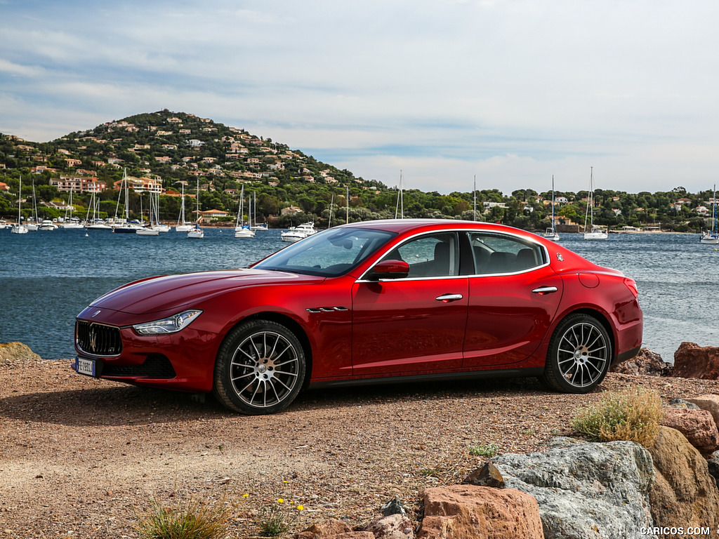 2017 Maserati Ghibli SQ4 Sport Package - Side