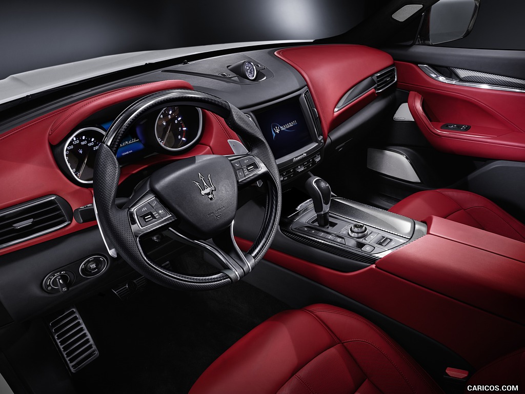 2017 Maserati Levante - Interior