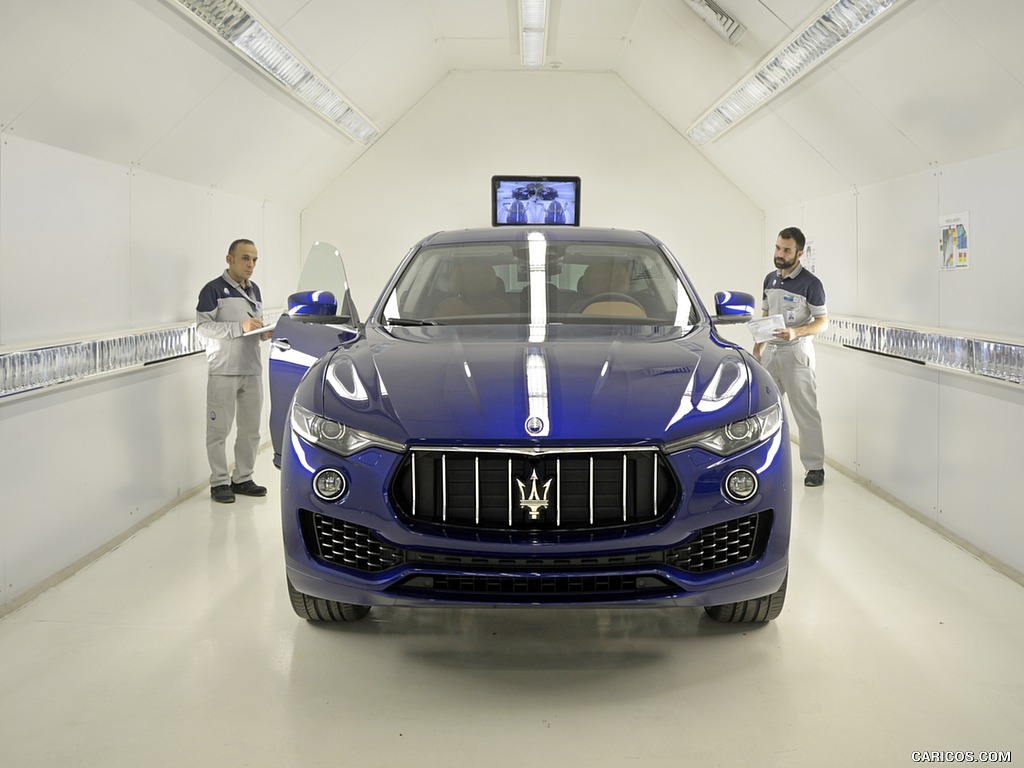 2017 Maserati Levante SUV - Front