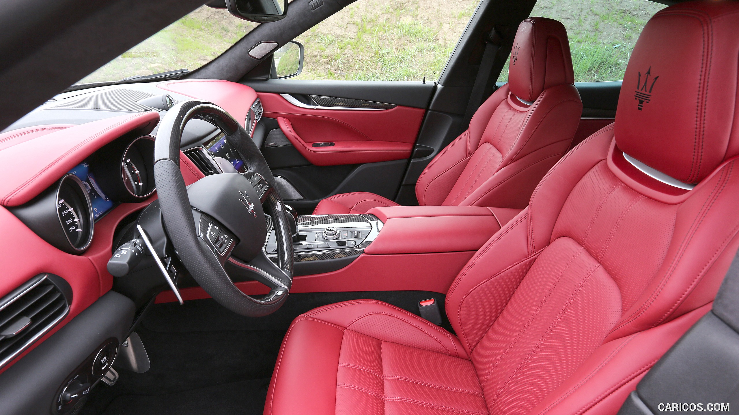 2017 Maserati Levante SUV - Interior, Front Seats, #98 of 119