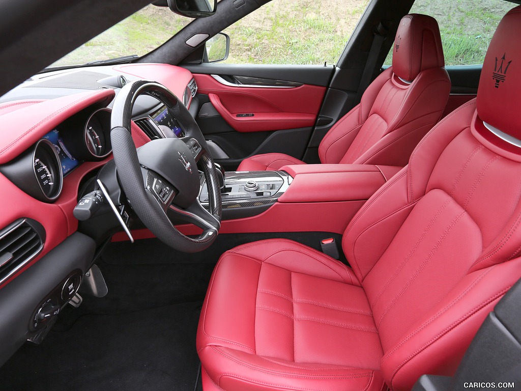 2017 Maserati Levante SUV - Interior, Front Seats