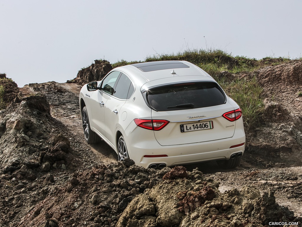 2017 Maserati Levante SUV - Off-Road