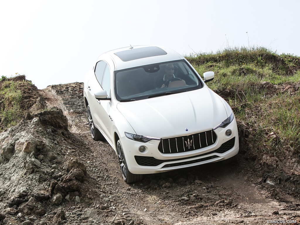 2017 Maserati Levante SUV - Off-Road