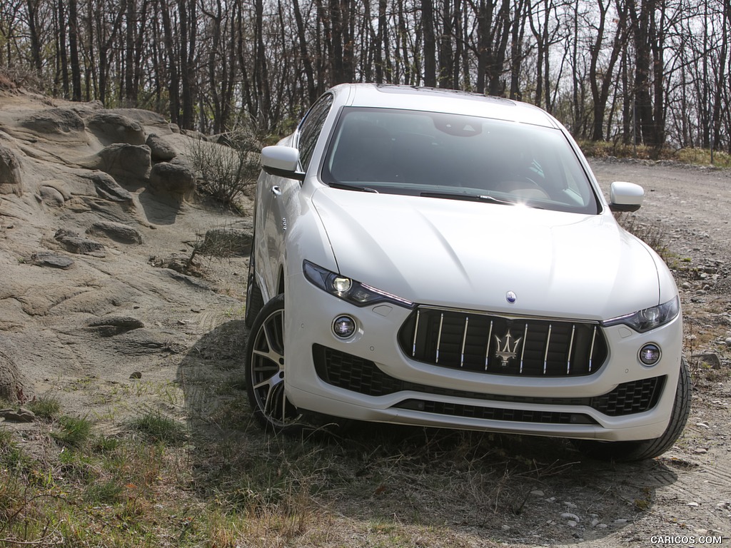 2017 Maserati Levante SUV - Off-Road