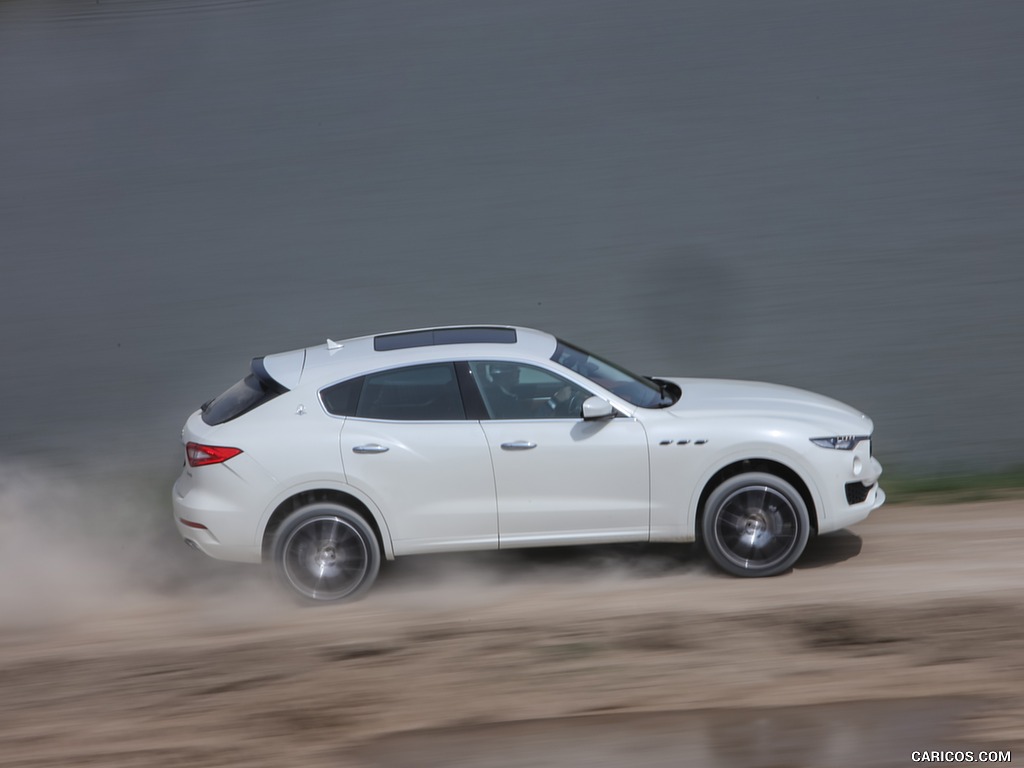 2017 Maserati Levante SUV - Off-Road