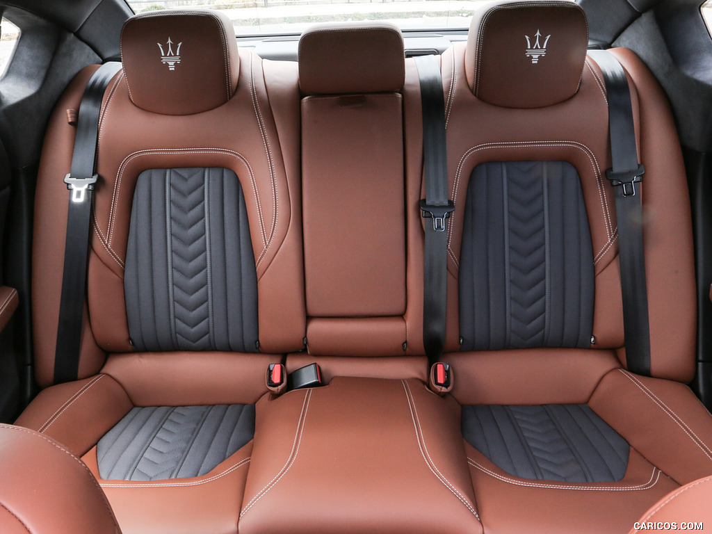 2017 Maserati Quattroporte GTS GranLusso - Interior, Rear Seats