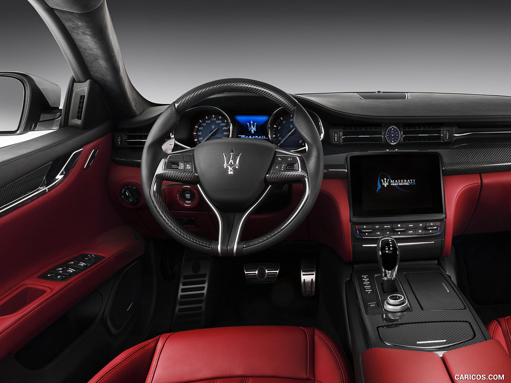 2017 Maserati Quattroporte GTS GranSport - Interior, Cockpit