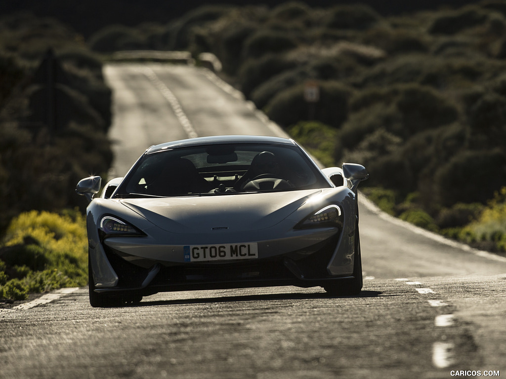 2017 McLaren 570GT - Front