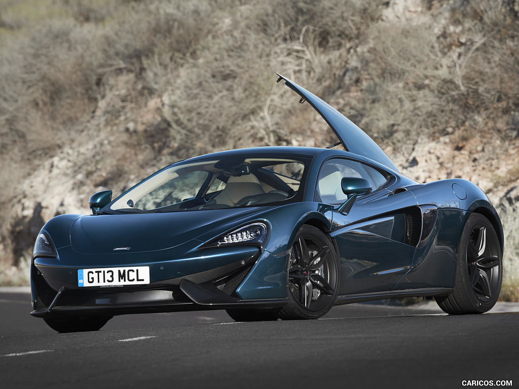 2017 McLaren 570GT - Front Three-Quarter