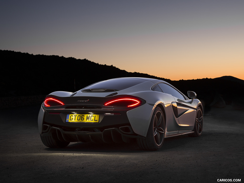 2017 McLaren 570GT - Rear