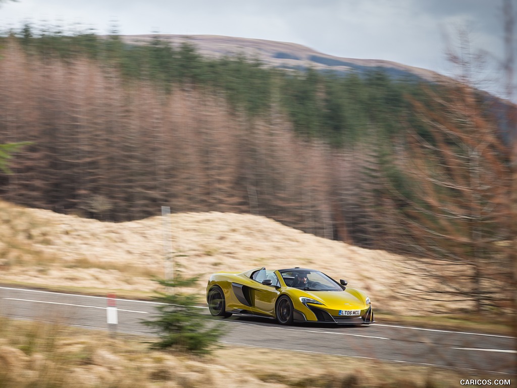 2017 McLaren 675LT Spider - Front