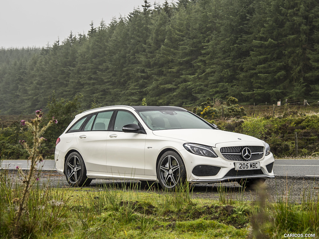 2017 Mercedes-AMG C43 Estate (UK-Spec) - Front Three-Quarter