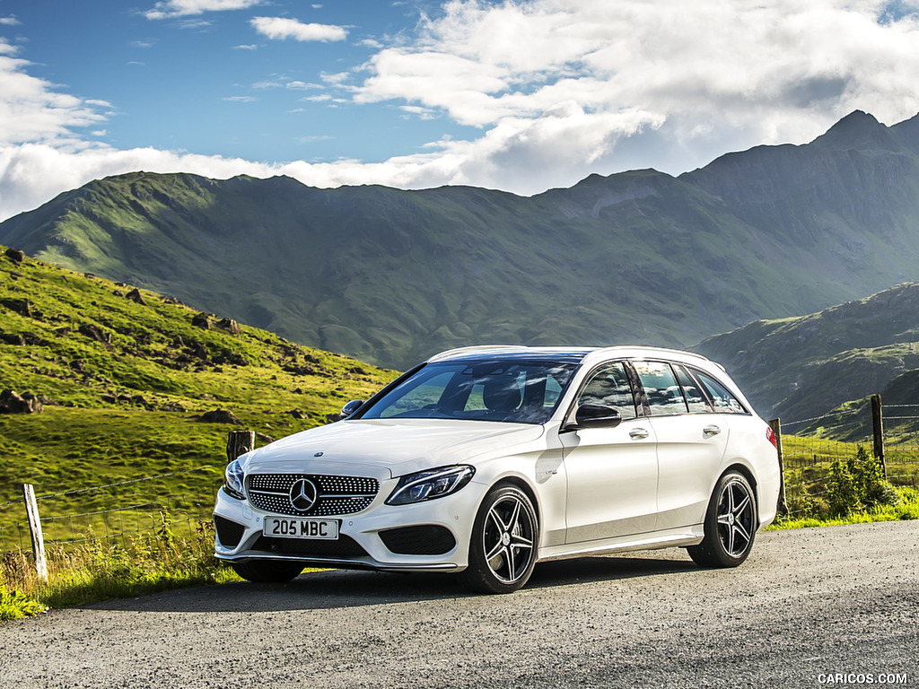 2017 Mercedes-AMG C43 Estate (UK-Spec) - Front Three-Quarter