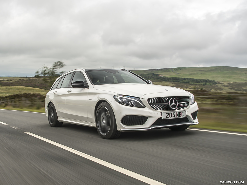 2017 Mercedes-AMG C43 Estate (UK-Spec) - Front Three-Quarter