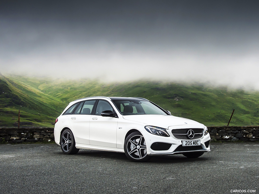 2017 Mercedes-AMG C43 Estate (UK-Spec) - Front Three-Quarter