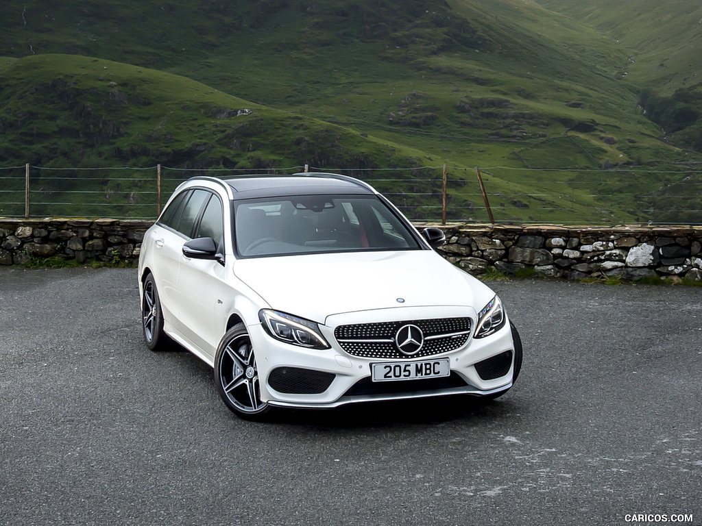 2017 Mercedes-AMG C43 Estate (UK-Spec) - Front Three-Quarter