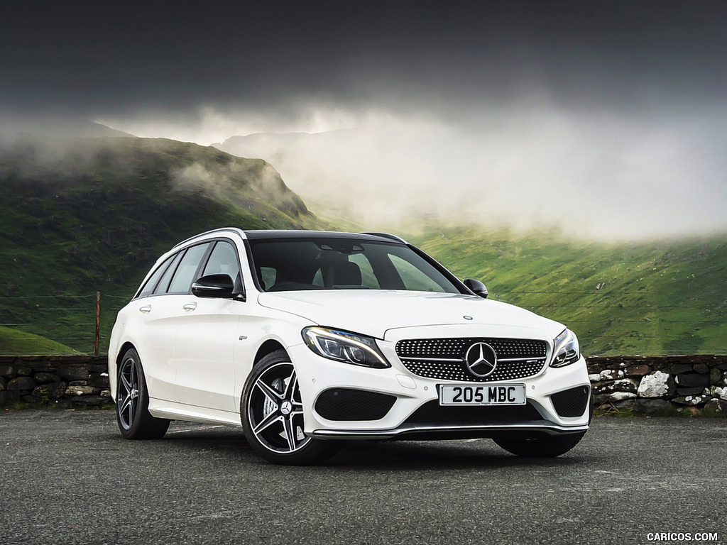 2017 Mercedes-AMG C43 Estate (UK-Spec) - Front Three-Quarter