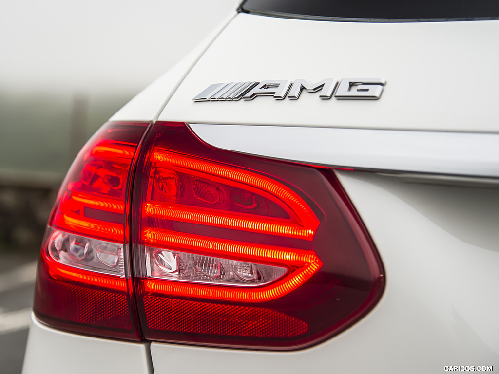 2017 Mercedes-AMG C43 Estate (UK-Spec) - Tail Light